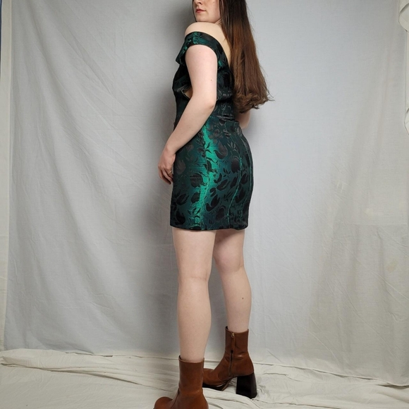 Vintage green floral satin prom dress - Picture 7 of 8